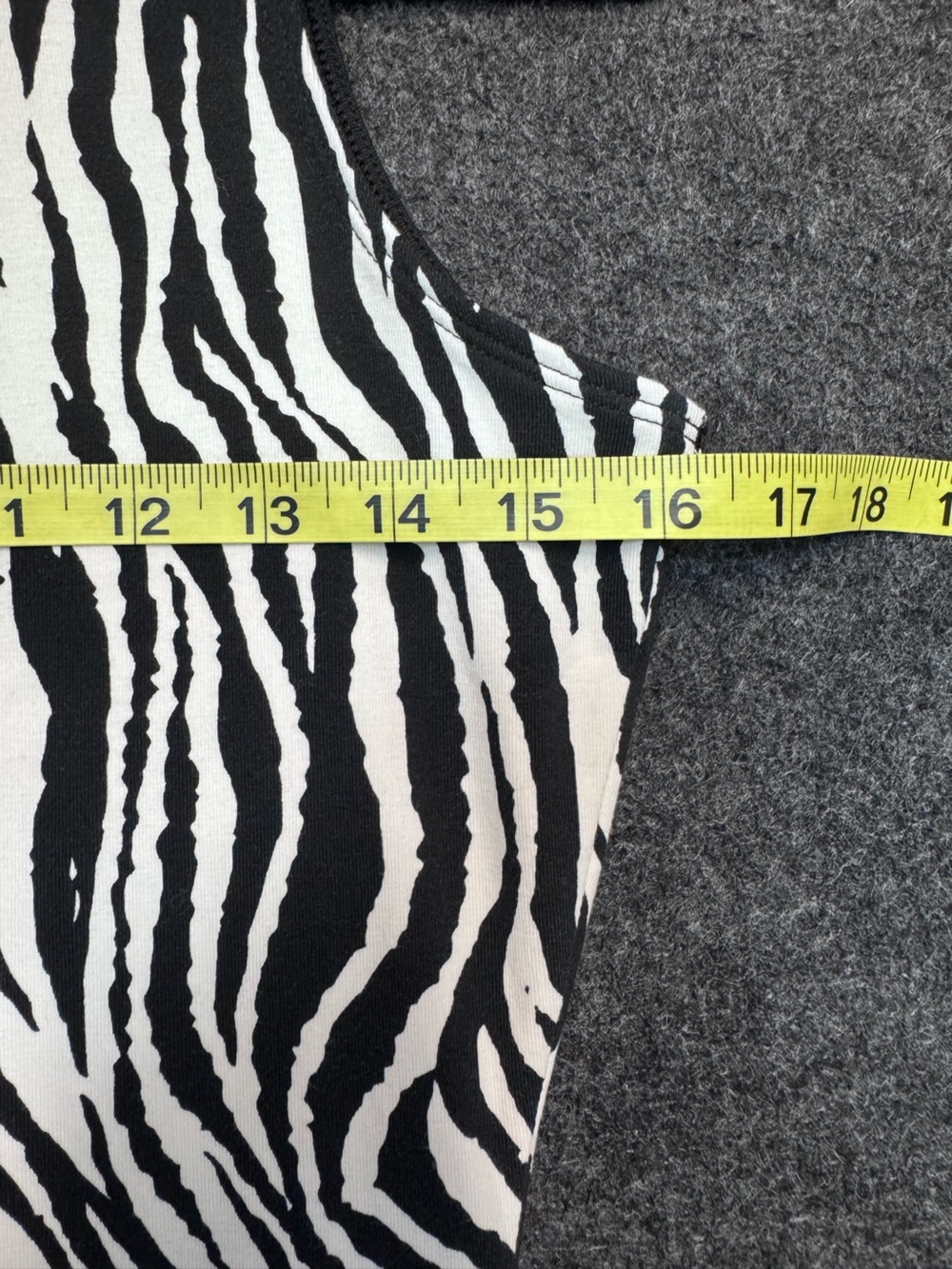 NEW Adidas Animal All Over Dress Small - Picture 8 of 12